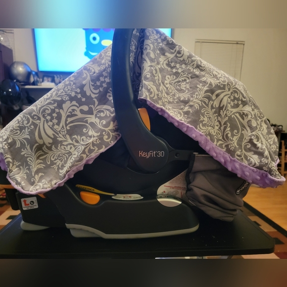 Car Seat Canopy Cover | Gray & White Paisley Printed w/ Lavender Minky Fabric - Picture 2 of 6